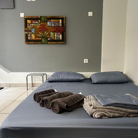 Budget Private Room In The Center 雅典 外观 照片