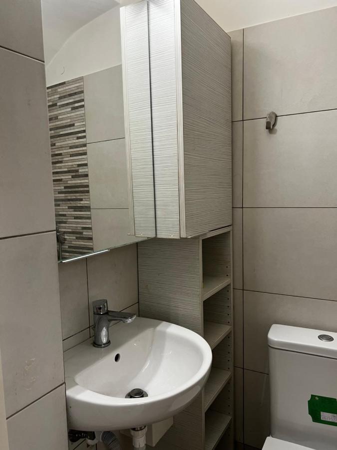 Budget Private Room In The Center 雅典 外观 照片